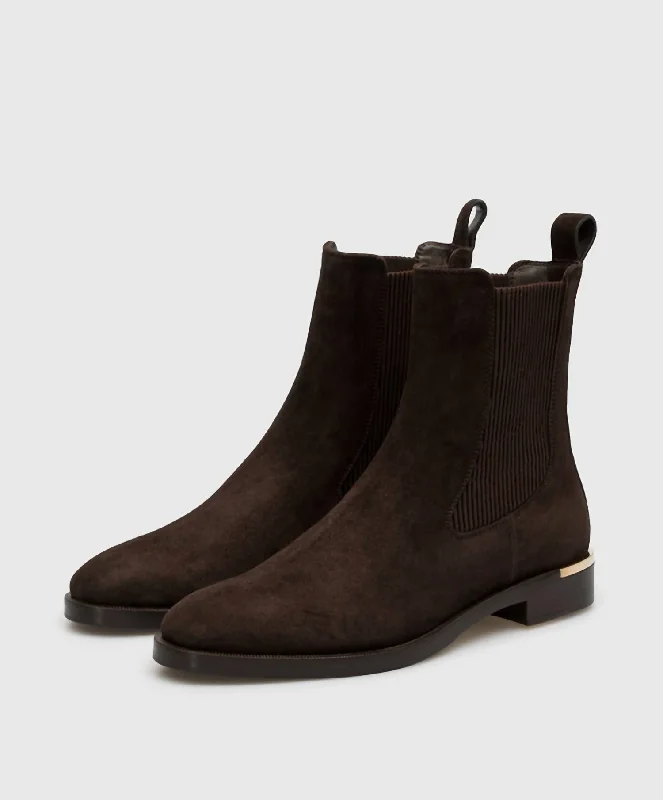 Thessaly 20 Sue Chelsea Suede Flat Boot In Coffee