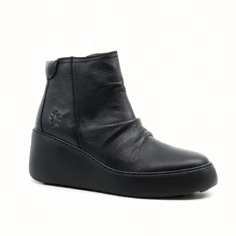 Women's Dabe Leather Boot In Black