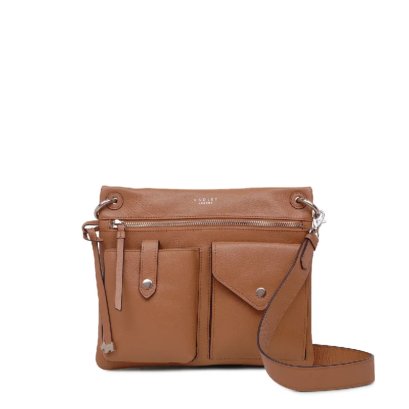 Wilton Way Casual - Medium Zip Top Crossbody