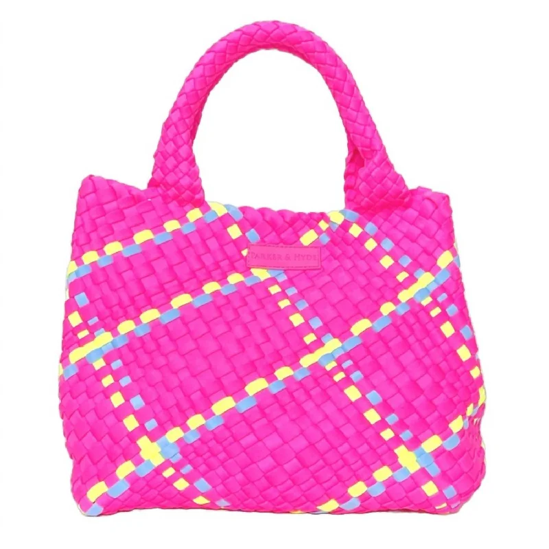 Women's Woven Tote In Neon Pink